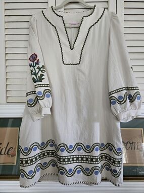 Entro Embroidered Ecru Shift Dress Medium Boho Puff Sleeve